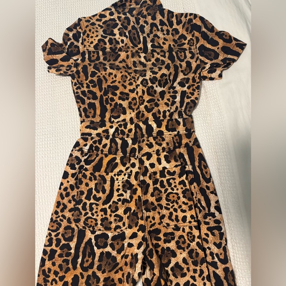 NWT Nasty Gal Denim Leopard Zip Through Plunge Wide Leg Jumpsuit size 4 - Picture 8 of 9